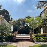Huge Master Bedroom With Balcony Near The Pyramids